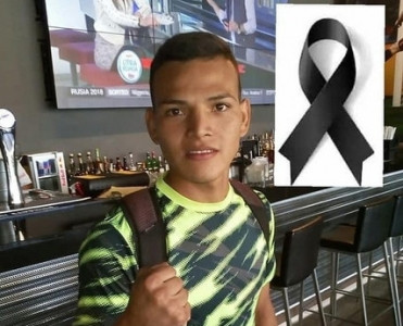 Amerikalı boksçu evinin yaxınlığında güllələndi