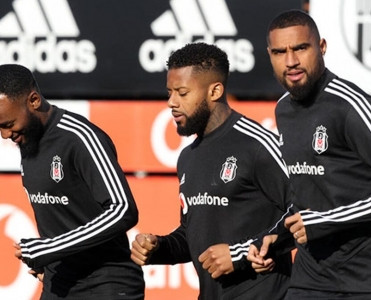 Beşiktaş'ın legionerləri Türkiyəni tərk etdilər