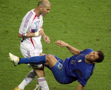 İtaliyada məni Zidana görə çox incitdilər - Materatsi