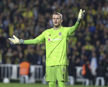 Liverpul Kariusu məşqlərə buraxmır