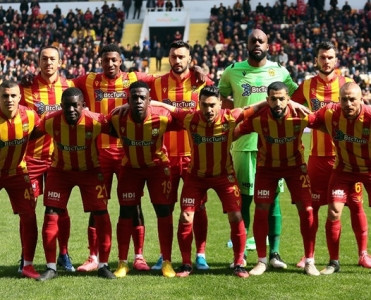 Türkiyə klubunun futbolçuları koronavirusa yoluxdu