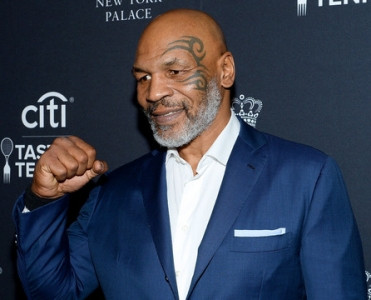 Tayson 25 il əvvəl nokauta saldığı boksçu ilə qarşılaşa bilər