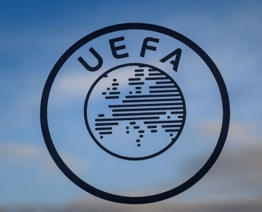 UEFA Corc Floydun ölümünə reaksiya verdi