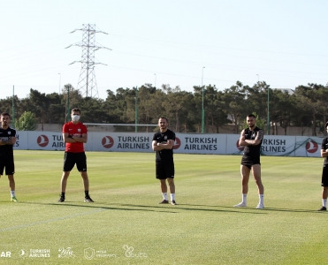 Azərbaycanda məşqlərə maskada gəlmək tələb olundu