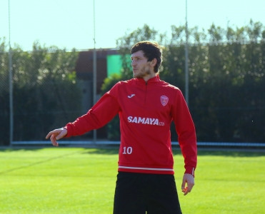 Keşlə hücumçusu ilə yollarını ayırdı