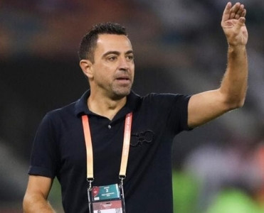 Xavi Barselonanı çalışdıracaq