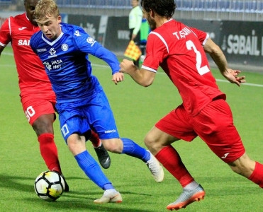 Sabah millimizin futbolçusunu transfer etdi