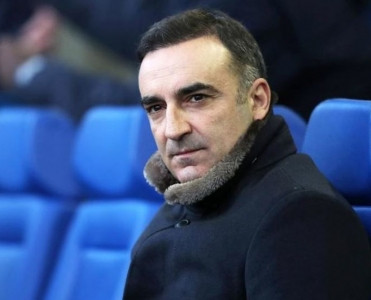 Karlos Karvalhal soyuğuna məruz qaldı