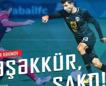 Səbail daha bir futbolçusunu göndərdi