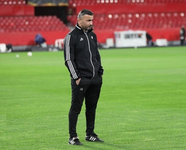 Qurban Qurbanovun dəvət aldığı Superliqa klubuna cavabı