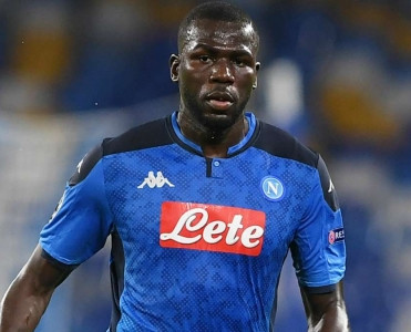 Mançester Siti onu transfer edir