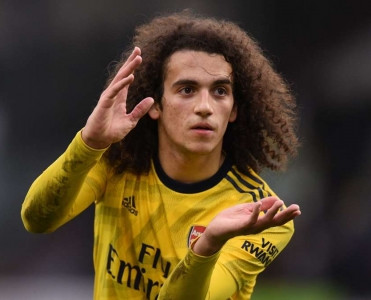 Barselona Arsenal'ın futbolçusunu istəyir