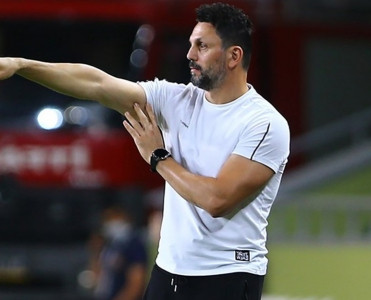 Superliqa klubu baş məşqçisiz qaldı