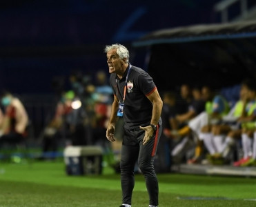 Çin klubu italiyalı baş məşqçisini qovdu