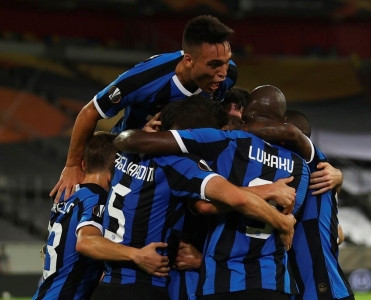 İnter darmadağınla finalda!