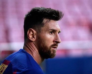 Messi Barselona'da qalsa, milyarder olacaq