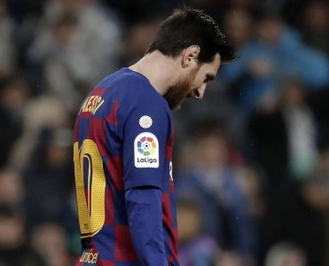 Mançester Yunayted Messi üçün danışıqlara başladı