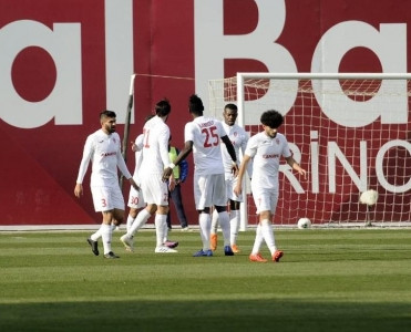 Neftçi növbəti mərhələdə, Sumqayıt və Keşlə AL-sı ilə vidalaşdı