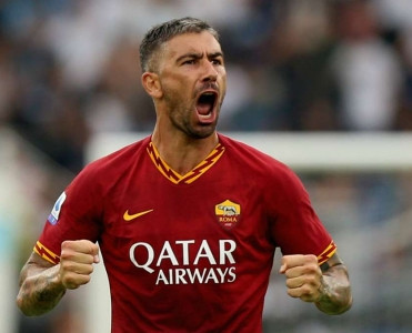 İnter Kolarovla razılığa gəldi