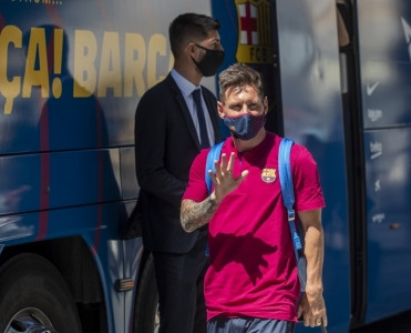 Messi yenidən kapitan seçildi