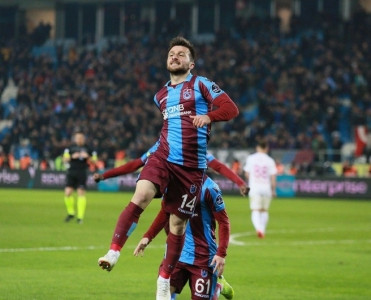 Millimizin sabiq futbolçusu yenidən icarəyə göndərildi