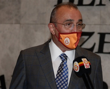 Qalatasaray'ın vitse-prezidenti Neftçi ilə oyundan danışdı