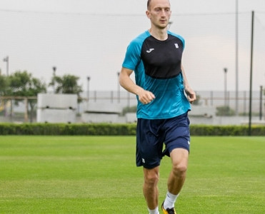 Zirə onunla yollarını ayırdı