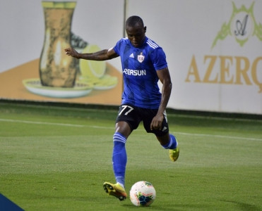 Qarabağ Polşaya Geryesiz gedir