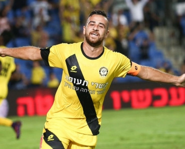 Tarixdə ilk dəfə israilli futbolçu ərəb klubuna keçdi