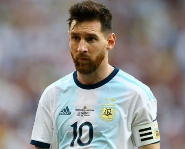 Messi cəzadan sonra ilk dəfə milliyə çağırıldı