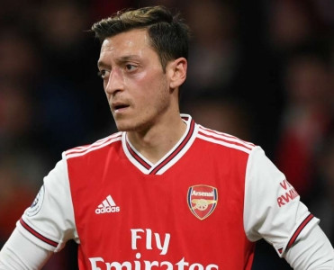 Mesut Özil Azərbaycana dəstək oldu - FOTO