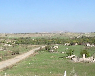 Füzuli şəhərinin mərkəzində Azərbaycan bayrağı qaldırılıb