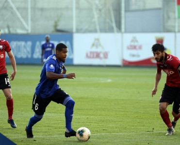 Qarabağ Neftçi'nin rekordunu təkrarladı