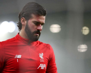 Liverpul'un qapıçısı zədəsini sağaltdı