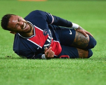 Ən çox qayda pozuntuları bu futbolçulara edilib