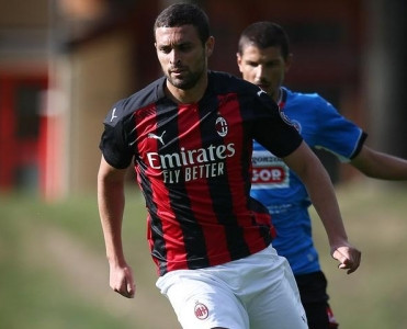 Milan'ın futbolçusu koronavirus'a qalib gəldi