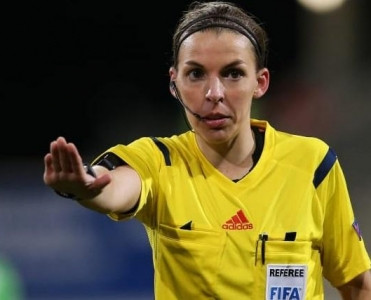 Avroliqa oyununda ilk qadın baş hakim