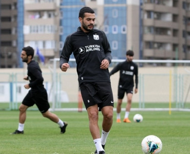 Neftçi'nin kapitanı koronavirusa yoluxdu