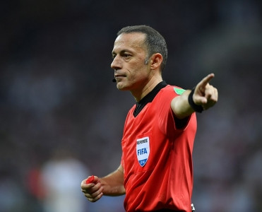 UEFA-dan Cüneyt Çakıra təyinat