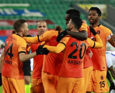 Qalatasaray'dan darmadağın