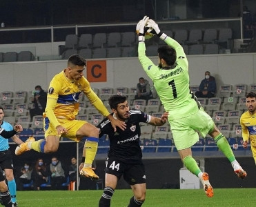 Qarabağ ilk xalını qazandı