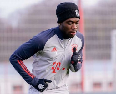 Bavariya'nın futbolçusu ilin ən yaxşısı seçildi