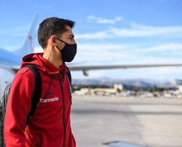 Bayer'in türk futbolçusu koronavirusa yoluxdu