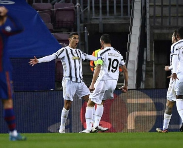 Barselona evində darmadağın oldu