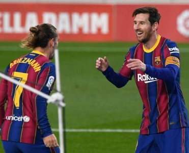 Barselona 14 il sonra qrup ikincisi oldu