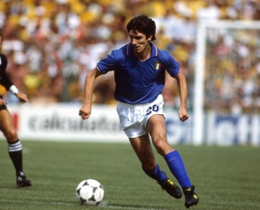 Əfsanəvi italiyalı futbolçu vəfat etdi