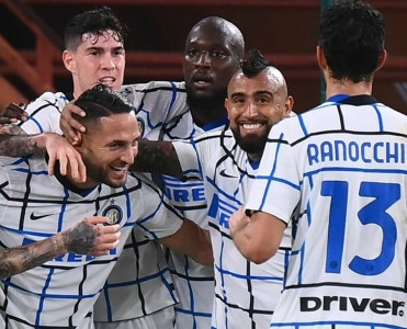 İnter onları satır