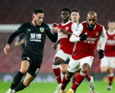 Tottenhem və Liverpul'dan xal itkisi, Arsenal yenə uduzdu