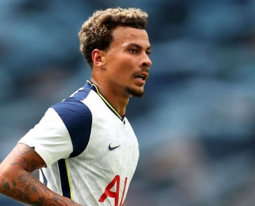 Dele Everton'a keçir?