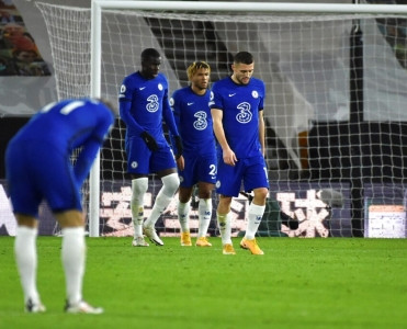 Çelsi uduzdu, Mançester Siti xal itirdi